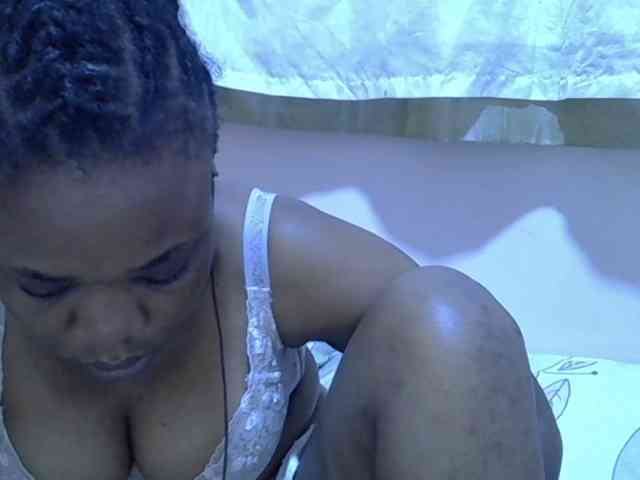 Ebonybootygirl webcam