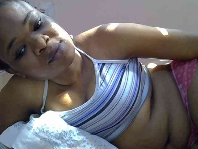 Ebonybootygirl webcam