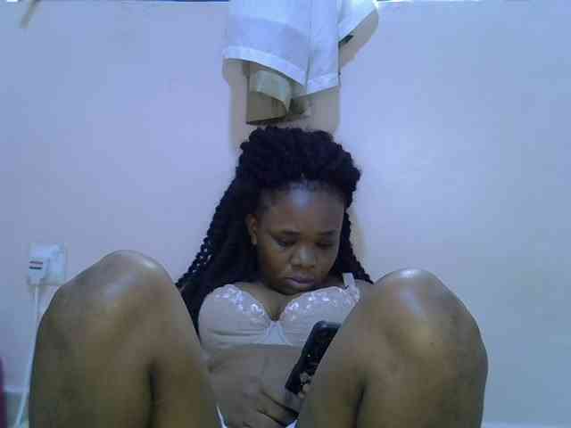 Ebonybootygirl webcam