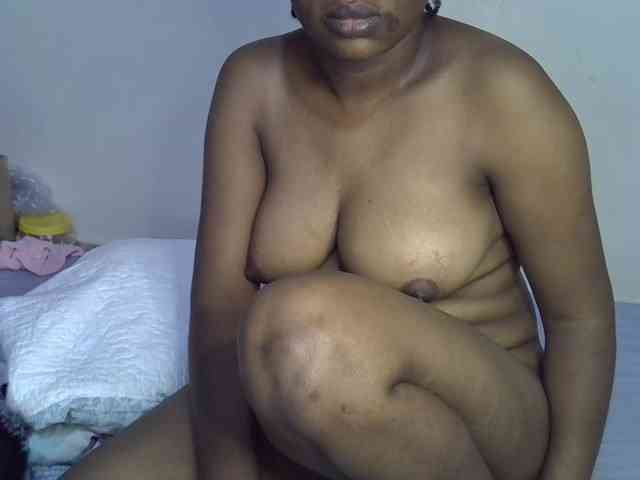 Ebonybootygirl webcam