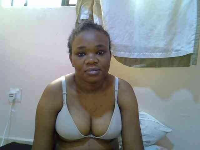 Ebonybootygirl webcam