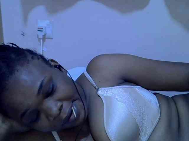 Ebonybootygirl webcam