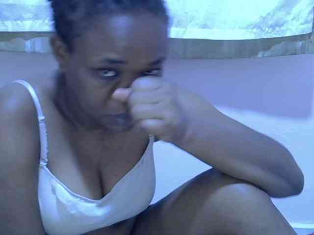 Ebonybootygirl webcam