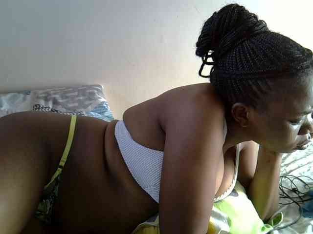 Ebonybootygirl