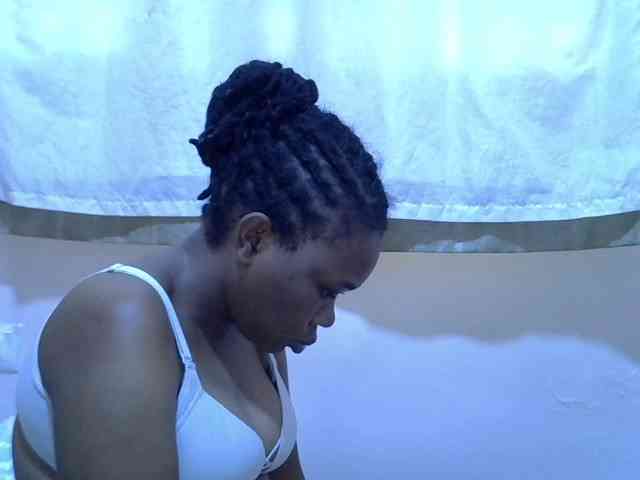 Ebonybootygirl webcam