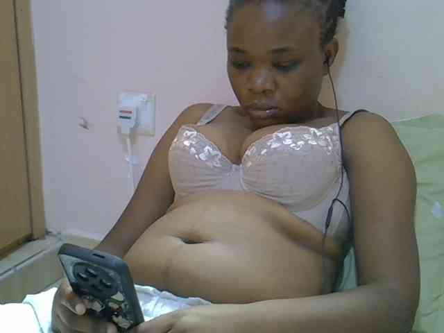 Ebonybootygirl webcam