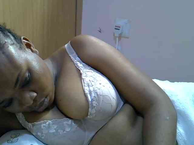 Ebonybootygirl webcam