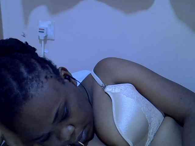 Ebonybootygirl webcam