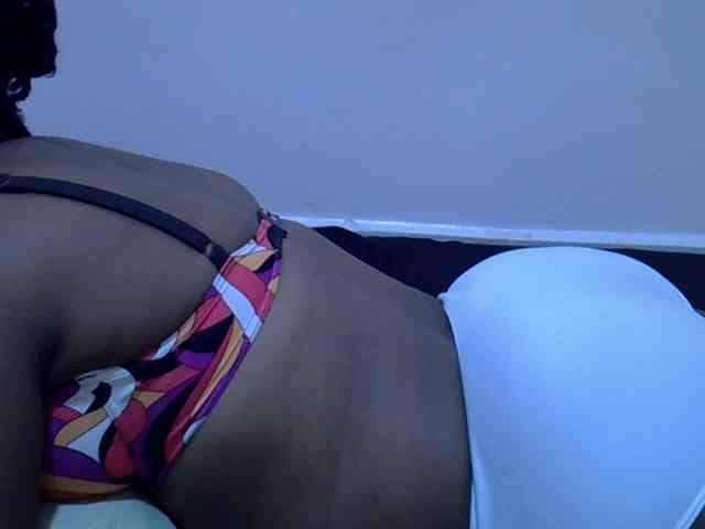 Ebonybootygirl webcam