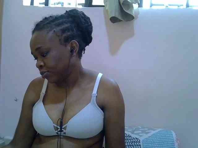 Ebonybootygirl webcam