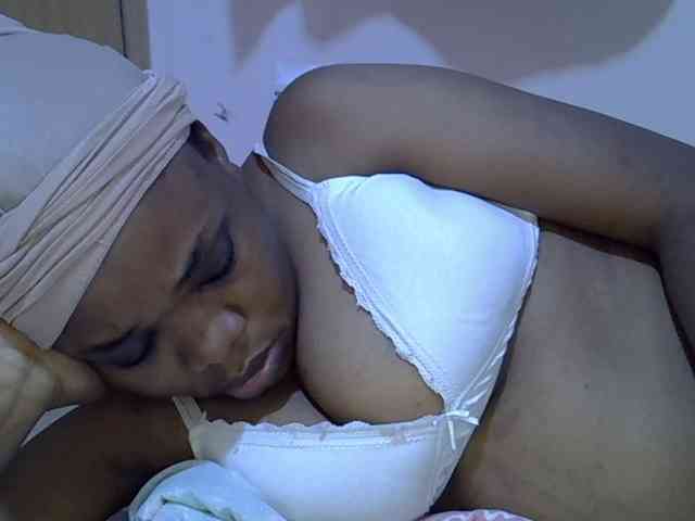 Ebonybootygirl webcam