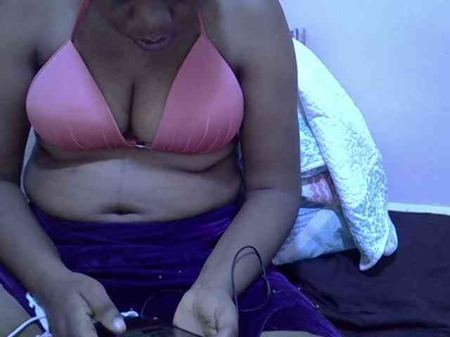 Ebonybootygirl webcam