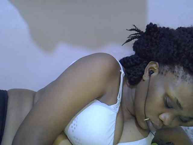 Ebonybootygirl webcam