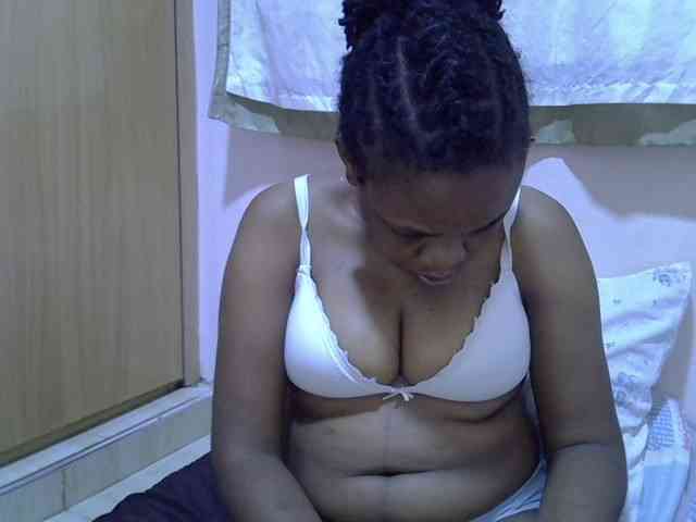 Ebonybootygirl webcam