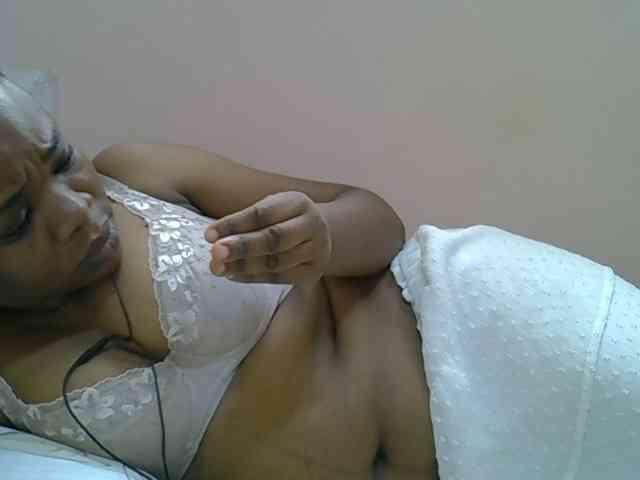 Ebonybootygirl webcam