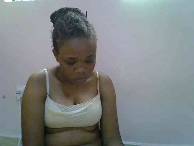 Ebonybootygirl webcam