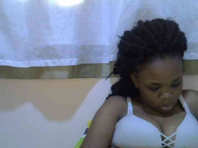 Ebonybootygirl webcam