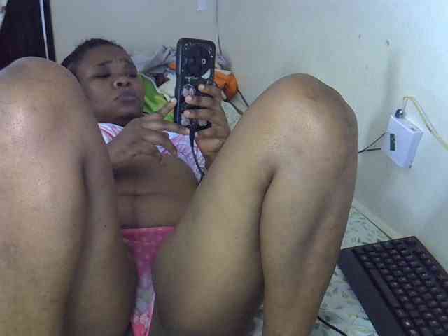 Ebonybootygirl webcam
