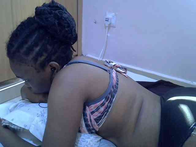 Ebonybootygirl webcam