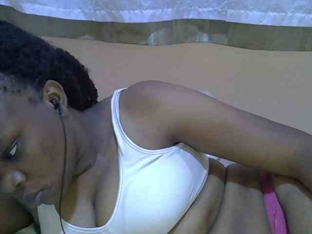 Ebonybootygirl webcam