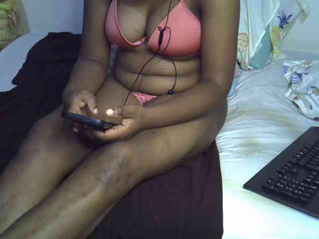 Ebonybootygirl webcam