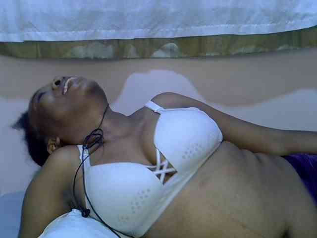 Ebonybootygirl webcam