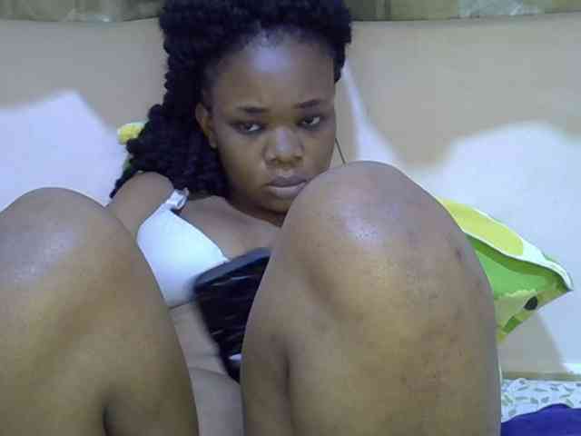 Ebonybootygirl webcam