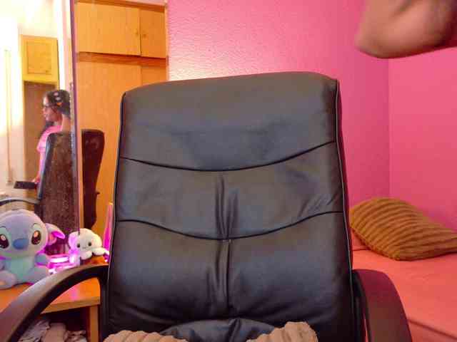 Maddiebumb webcam