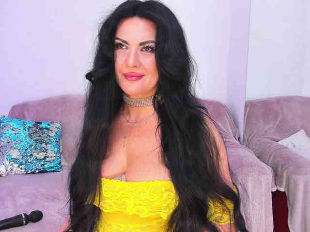 ClaireWarny Live Webcam on BongaCams
