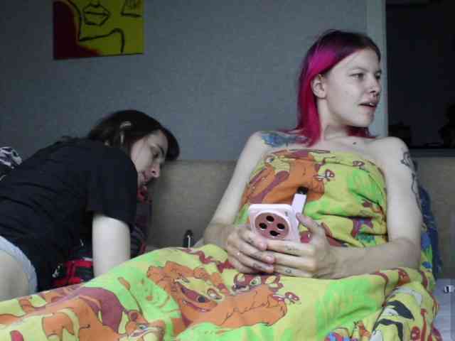 SquirtWave Sex Cam Show