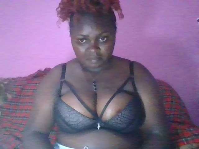 Aurola1, 23 y/o - Live Cam on BongaCams