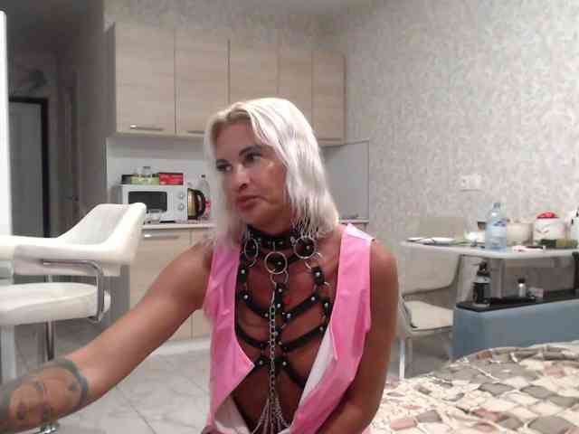 Dana-PinkSky Live Webcam on BongaCams