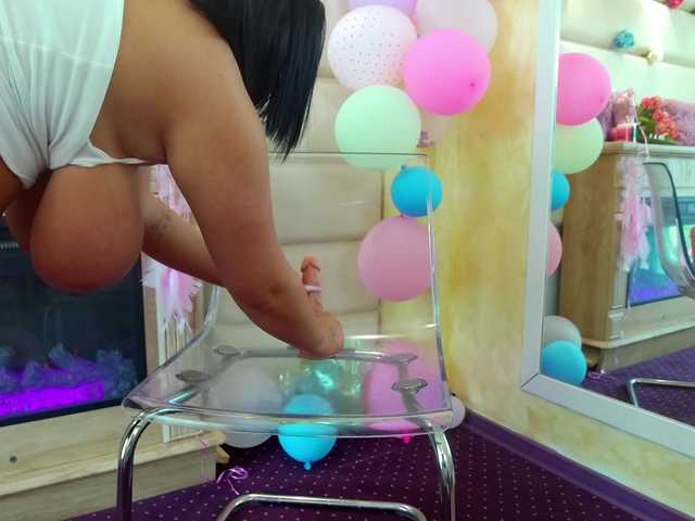 boobzilla's BongaCams show and profile