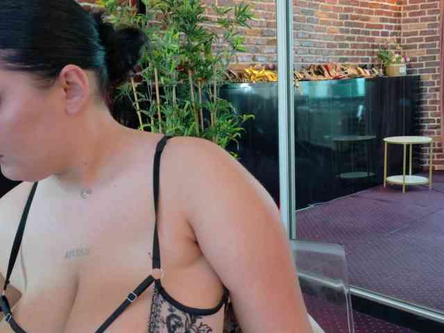 boobzilla webcam