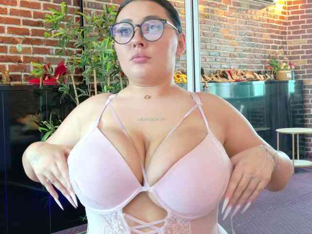 boobzilla webcam