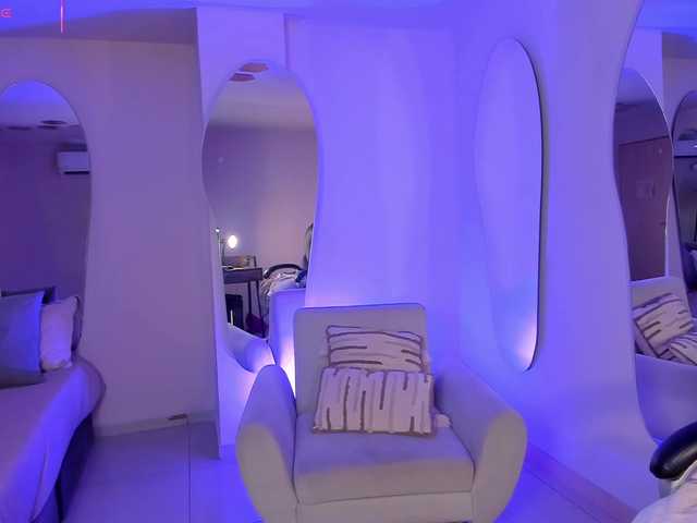 VeronicaBlue live cam on BongaCams