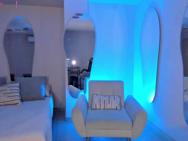VeronicaBlue live cam on BongaCams