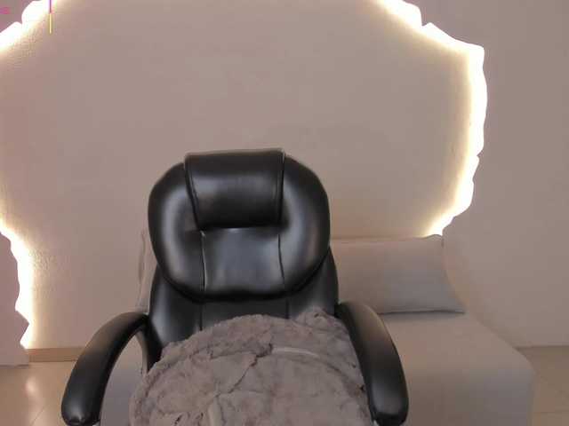 VeronicaBlue live cam on UnifiedCams