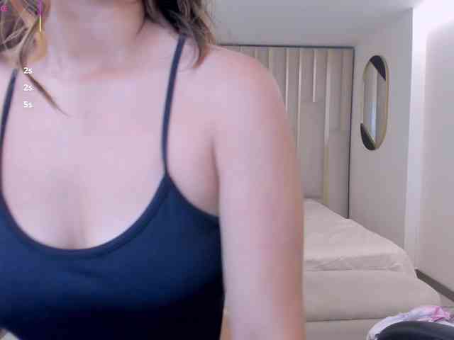 VeronicaBlue webcam