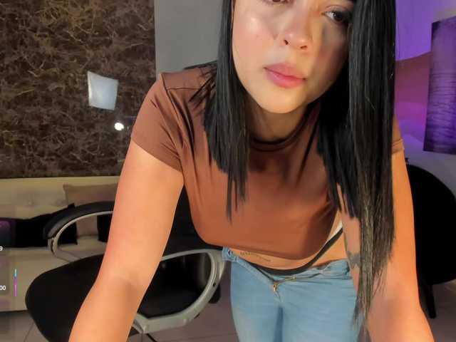 NataliaGaret live cam on BongaCams