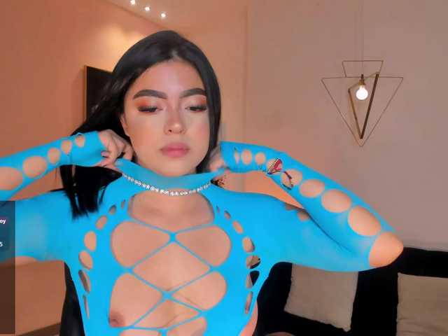 NataliaGaret live cam on BongaCams