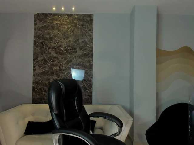 NataliaGaret live cam on BongaCams