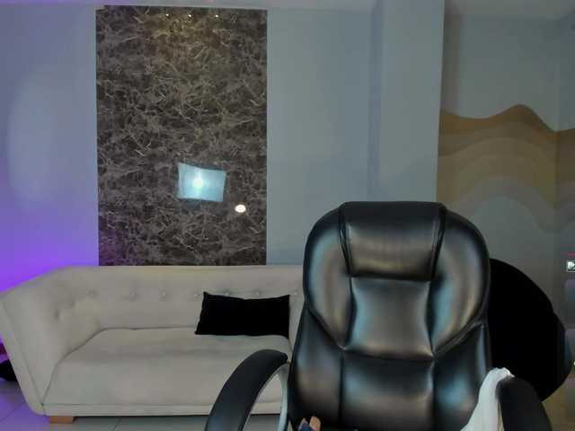 NataliaGaret live cam on BongaCams