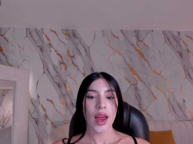 le modèle MaddisonTaylor est en webcam porno dans un show sur le site bongacams, il possède les tags suivants: Latino/Hispanic,Brunette,Trimmed