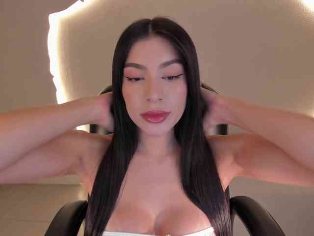 MaddisonTaylor Live Webcam on BongaCams