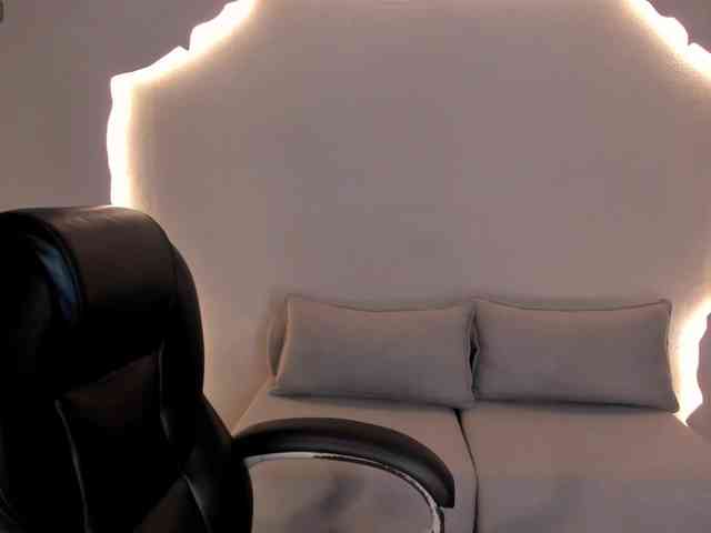 MaddisonTaylor Live Webcam on BongaCams