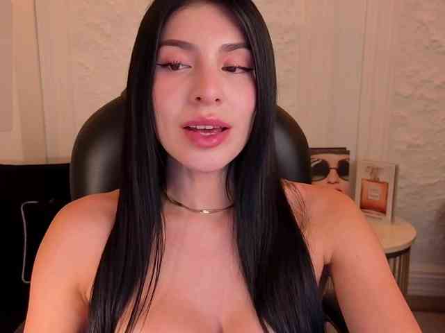 MaddisonTaylor webcam