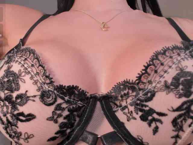 MaddisonTaylor webcam