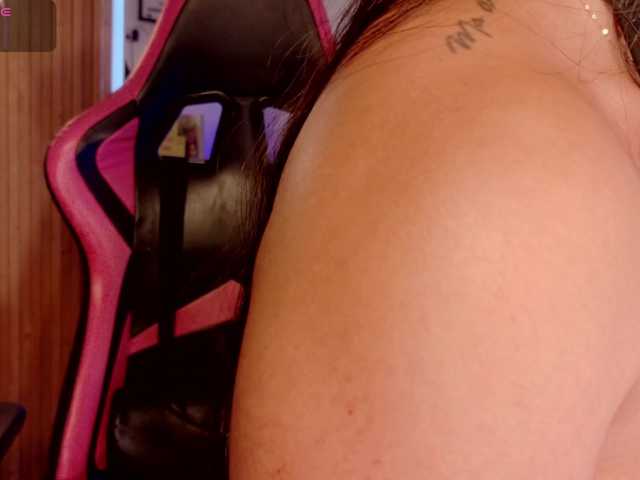 MilaColeman live cam on BongaCams