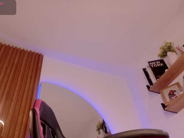 MilaColeman live cam on BongaCams